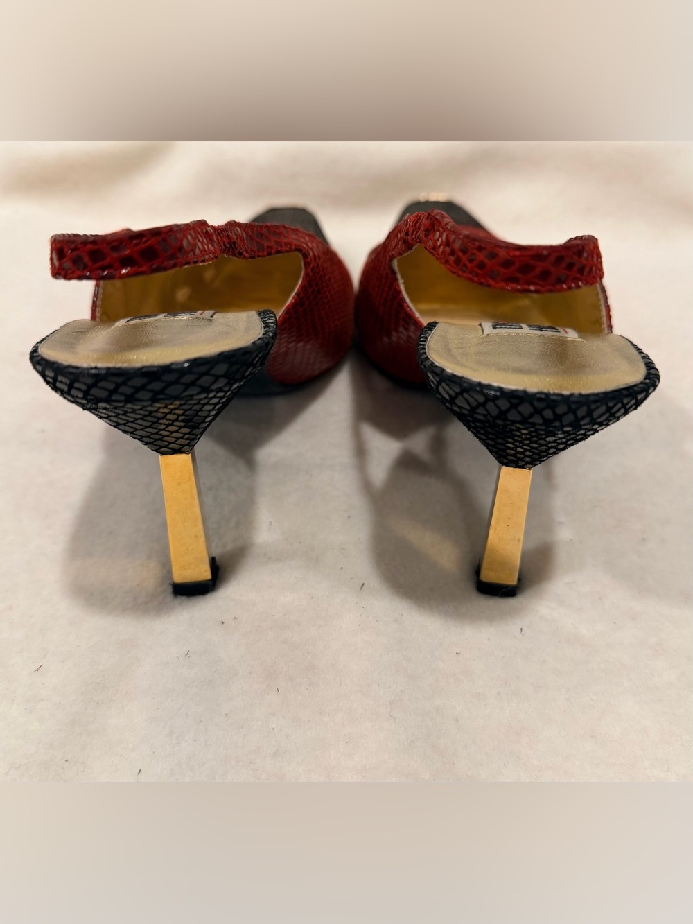Vintage 1990s Timothy Hitsman Women’s Slingback Heels in Red & Black Size 9 - Picture 4 of 12